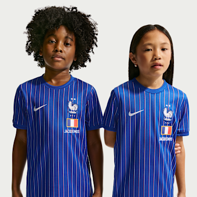France x Jacquemus Big Kids' Short-Sleeve Soccer Top. Nike.com